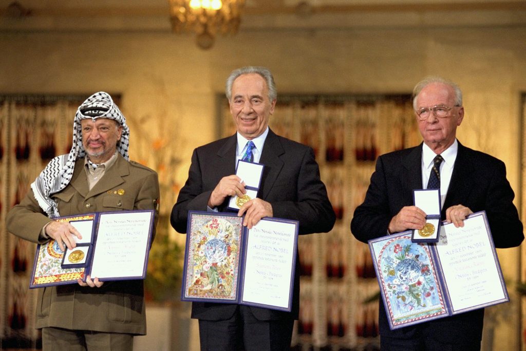 Premio Nobel de la Paz de 1994.