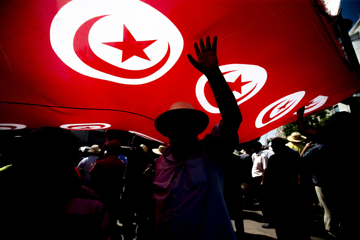 Túnez camina por la senda iliberal
