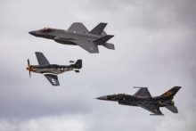 La brecha en defensa sigue creciendo Naval Air Facility El Centro Air Show
