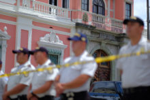 ¿Cómo salvaguardar la democracia en Guatemala? GettyImages-1708626393 (1) (2)