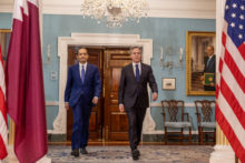 Catar, mediador, ¿neutral?, entre acérrimos enemigos Secretary Of State Blinken Meets With Visiting Qatari Prime Minister And Foreign Minister Mohammed Bin Abdulrahman Al Thani