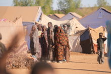Sudán: un intento de descifrar un calvario africano Sudanese fleeing conflict struggle to survive in camp
