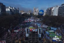 GettyImages-2235437696 (1)