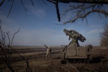 Ucrania: Duelo de drones y misiles Anti-Air Units Work To Protect Ukrainian Frontline Positions