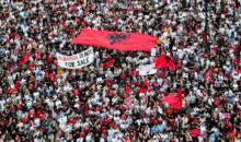 Las sombras del milagro turístico albanés Anti-Kushner Protest In Tirana, Albania