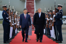 EEUU-China: Bajo la superficie de la tregua President Trump Welcomes China's President Xi At Joint Base Andrews