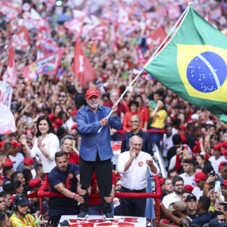 Lula resiste, el bolsonarismo avanza