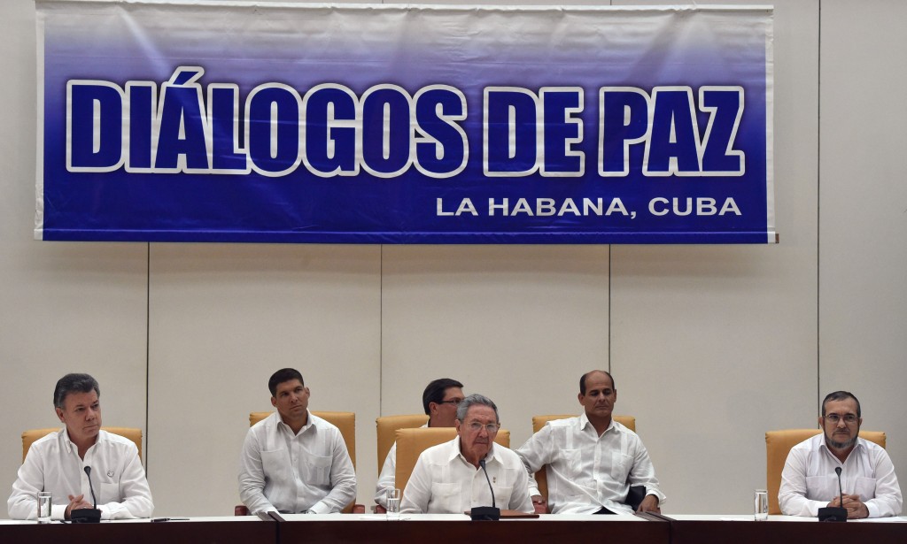 CUBA-COLOMBIA-FARC-CONFLICT-PEACE-CASTRO-SANTOS-TIMOCHENKO