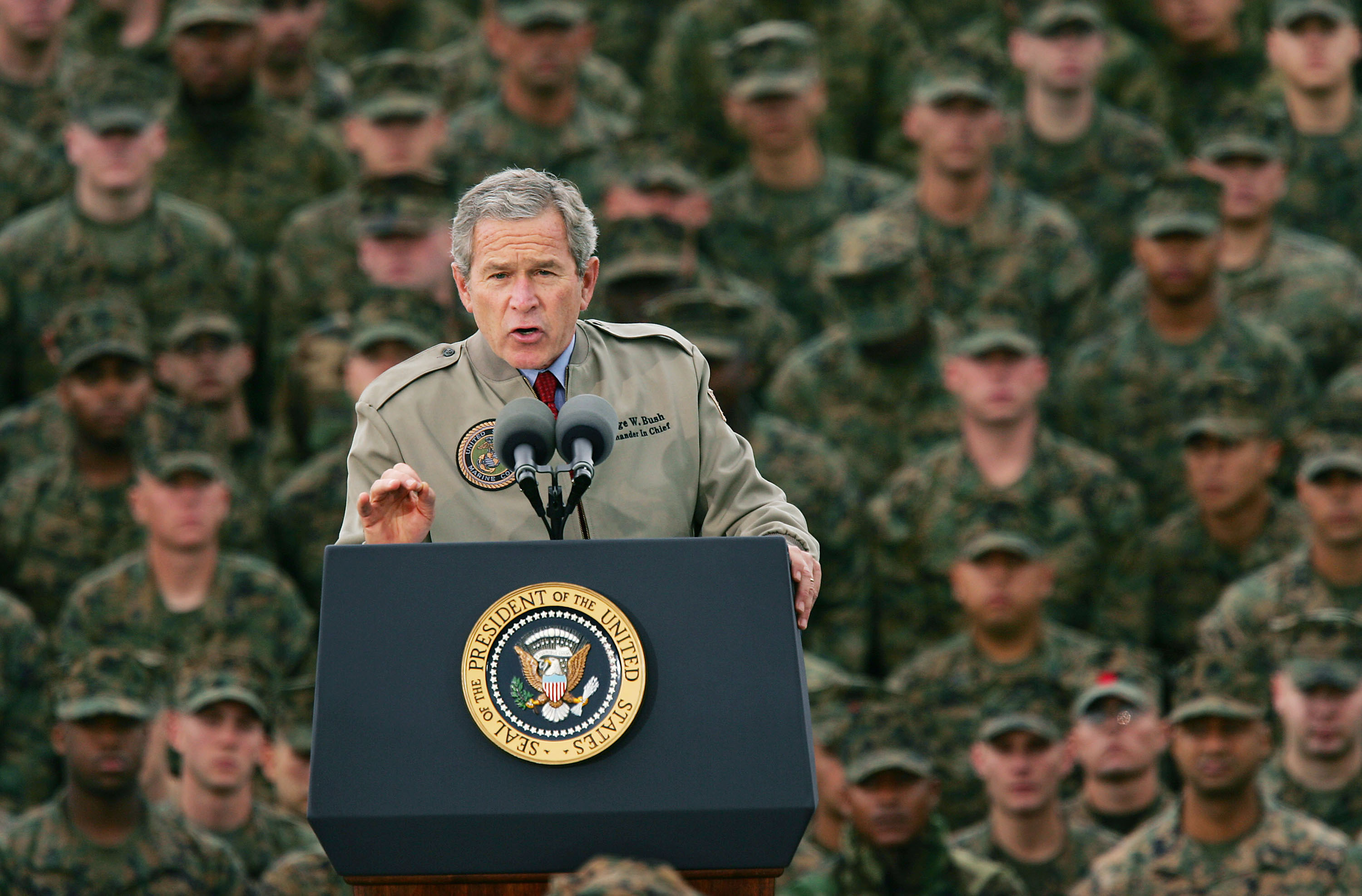 Президентские войны. Джордж Буш младший 2001. Джордж Буш младший Ирак. Джордж Буш 2003. Буш младший 2003.