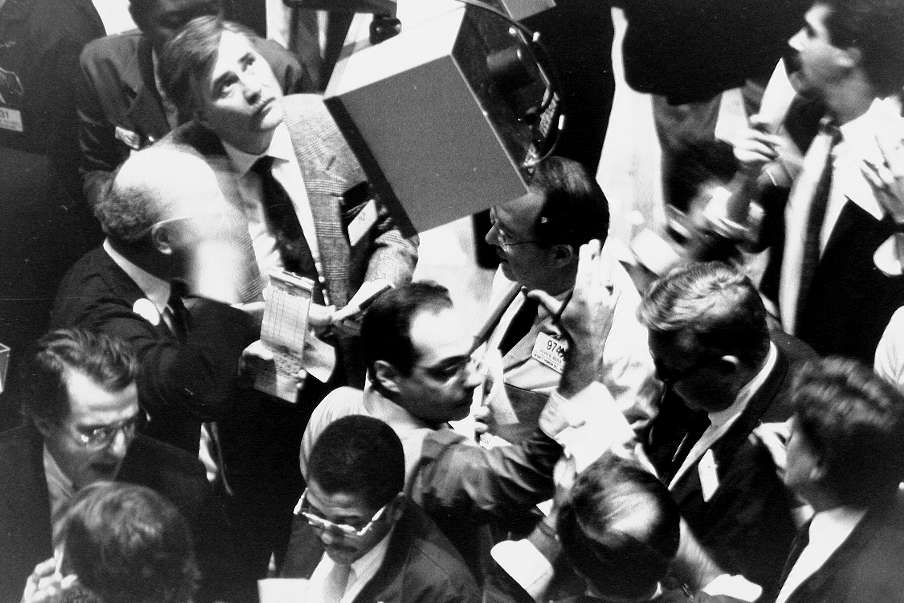 19 августа 1987 года. 19 Октября 1987. 1987 — Чёрный понедельник — биржевой крах 1987 года.. 19 Октября 1987 г – «черный понедельник». Крах фондового рынка США 1987.